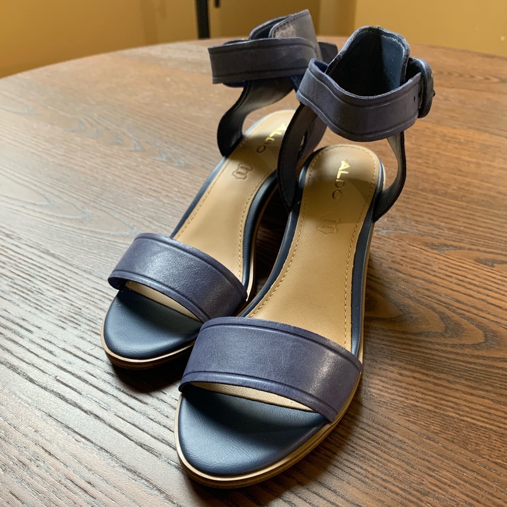 BRAND NEW ALDO Sandles